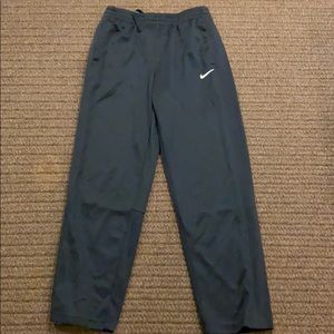 Navy Nike sweatpants